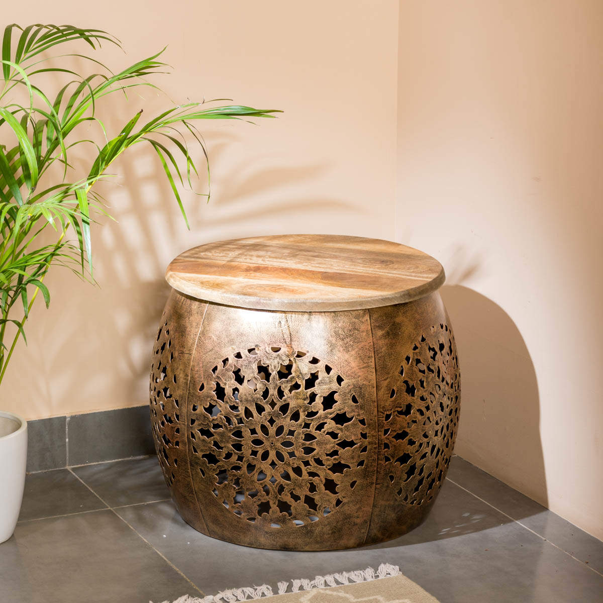 Iron & Wooden Top Coffee Table - Image 9