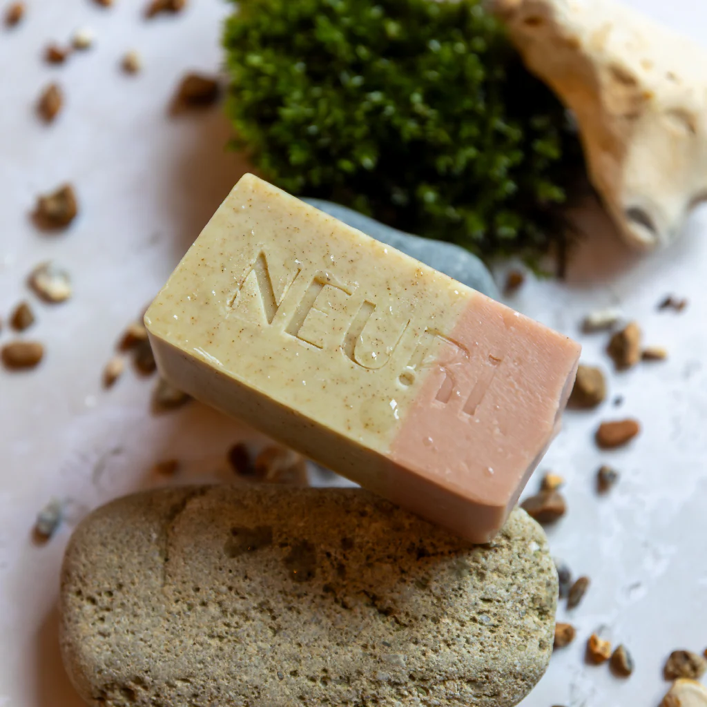 Kelp Tea Tree & Cedarwood Body Wash Bar with Kelp & Clay - Image 3
