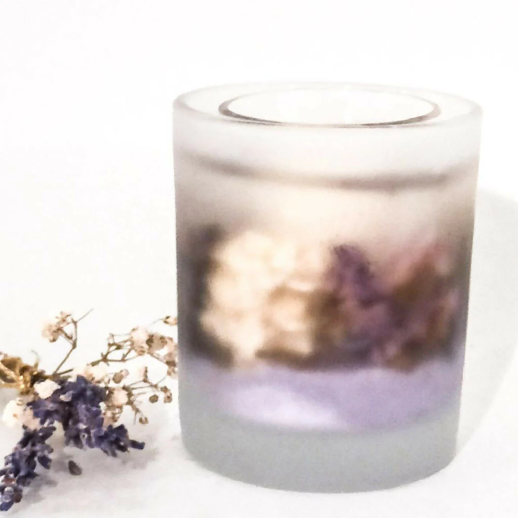 LAVENDER HAZE FROSTED BOTANICAL SCENTED CANDLE - Image 5