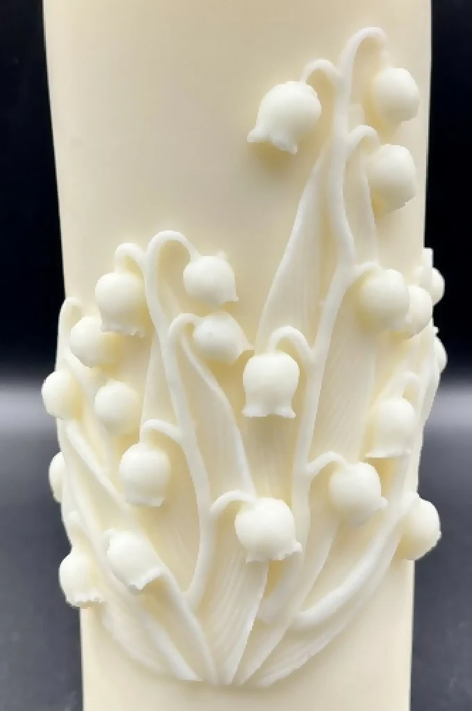 Lily Of The Valley Scented Sculptured Candle - Image 4