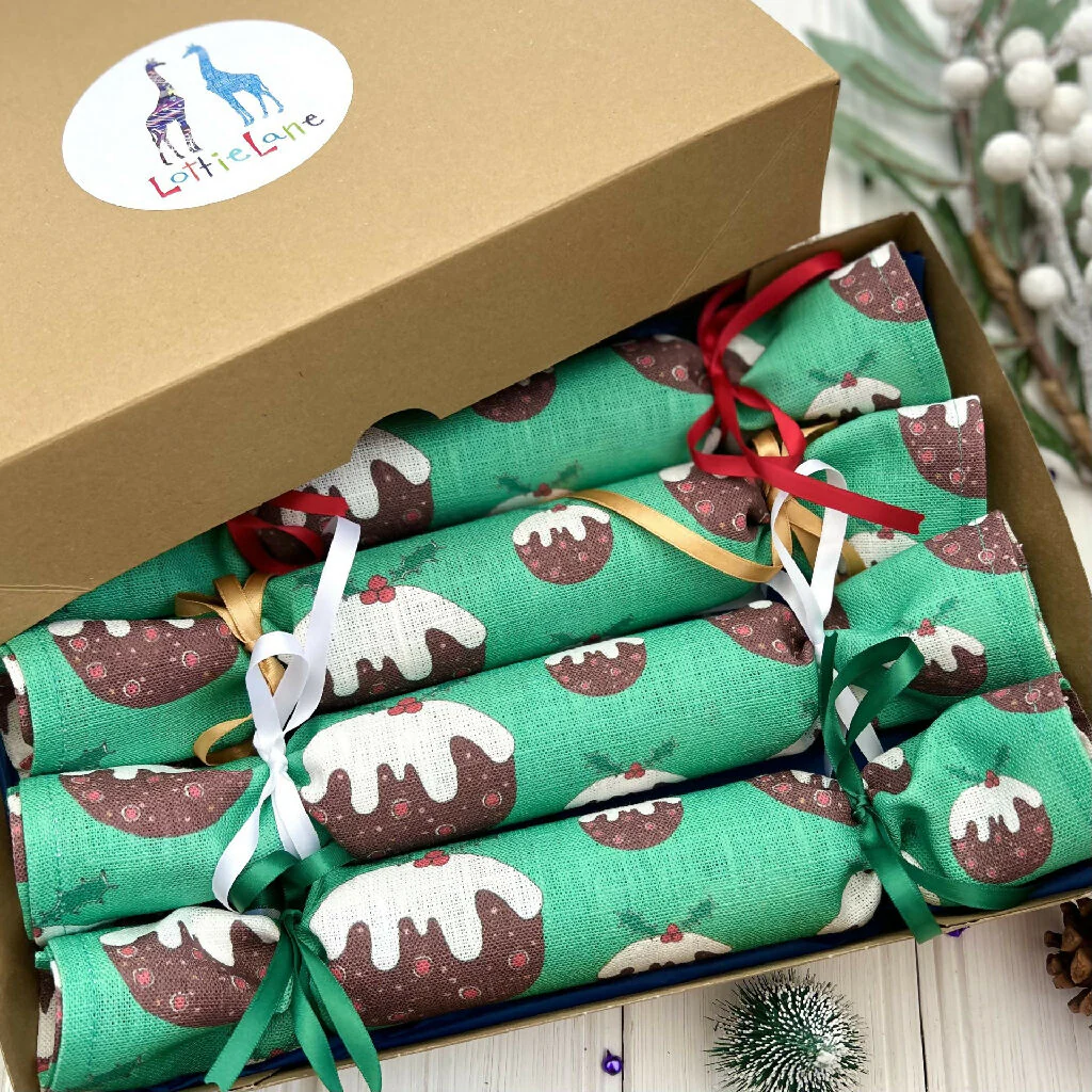 Linen Napkin Crackers - Christmas Puddings - Image 4