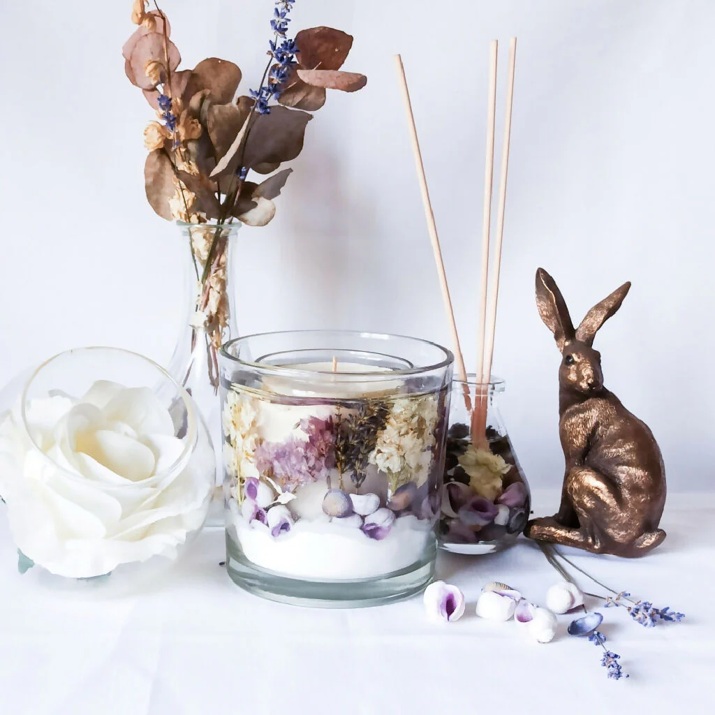 LUXURY LAVENDER REFILLABLE BOTANICAL SCENTED CANDLE (LARGE) - Image 9