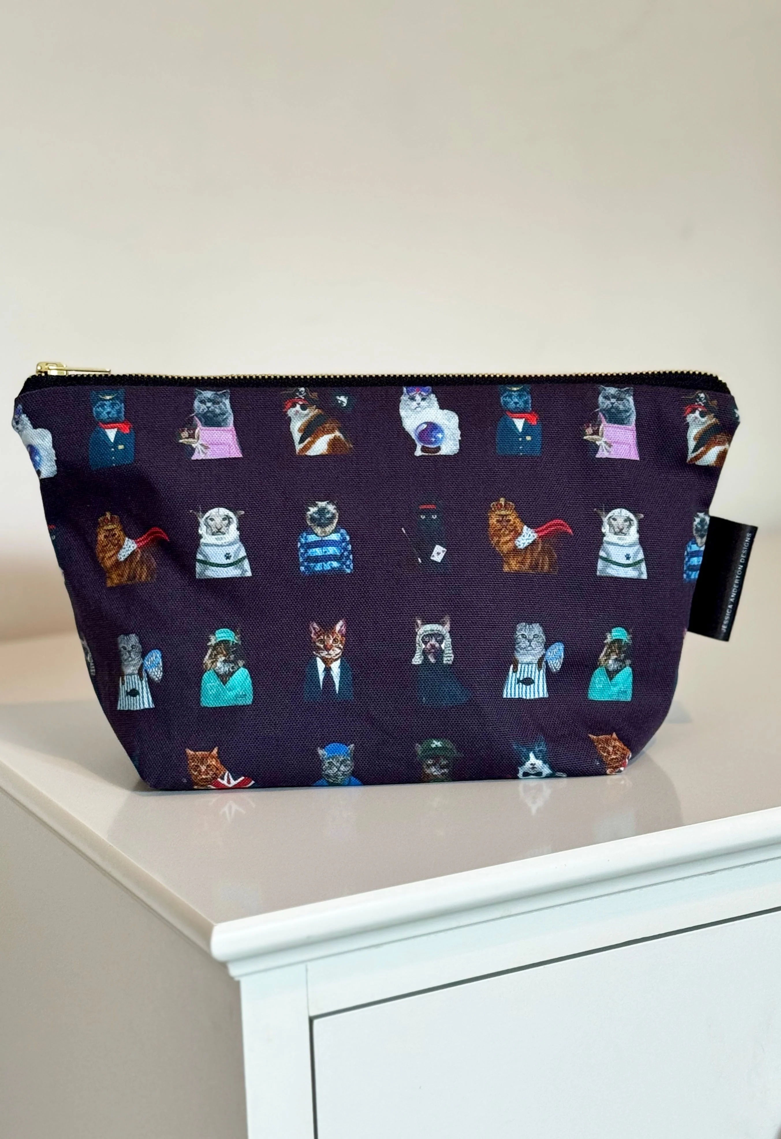 Makeup & Washbags - Image 20