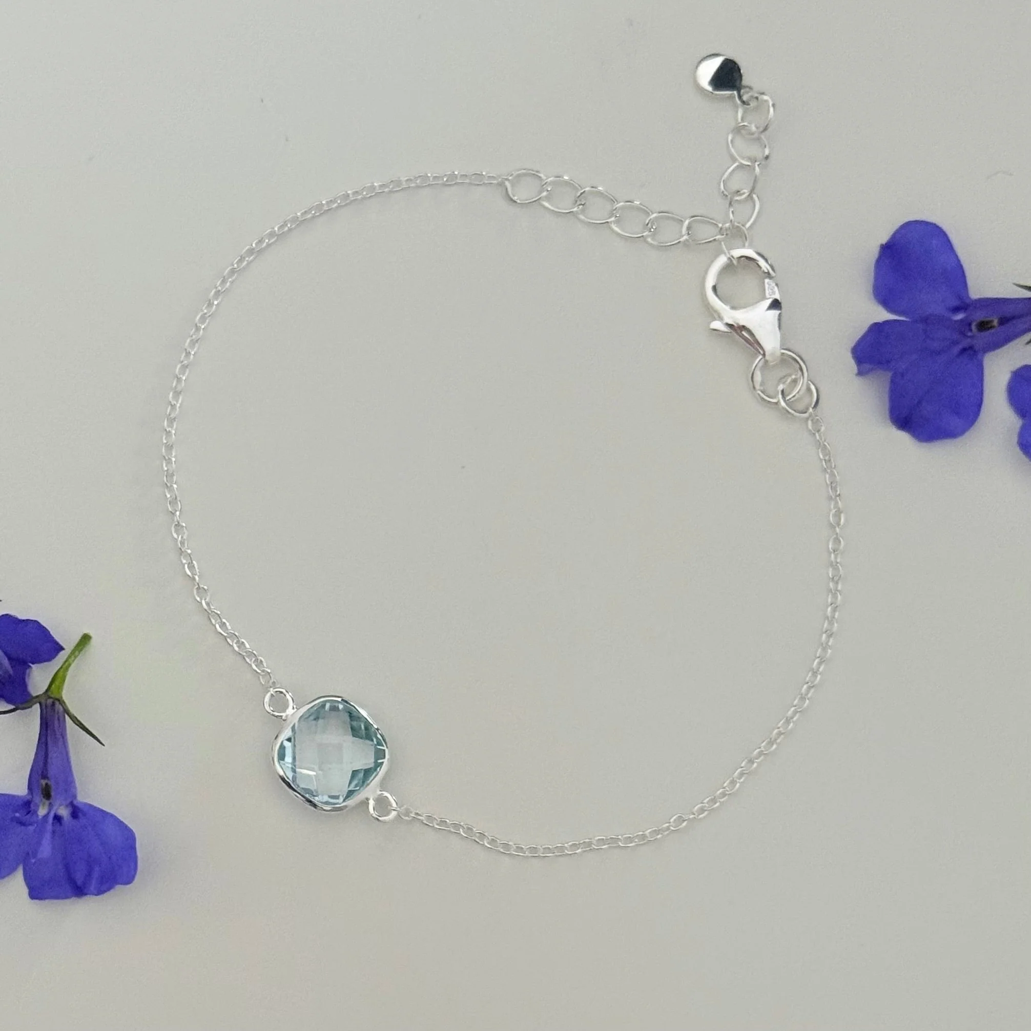 Minimal Adjustable Bracelet in Sterling Silver with a Square-Shaped Blue Topaz Gemstone - Image 3