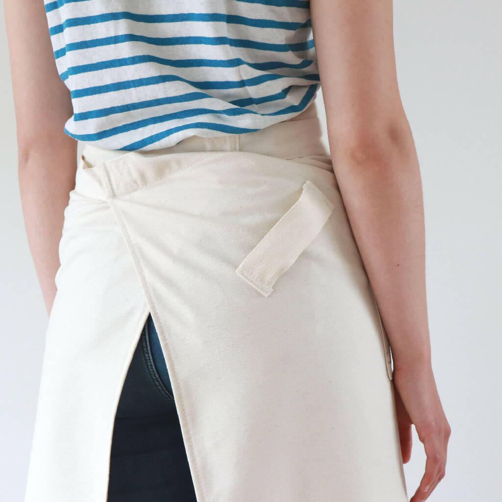 Natural Organic Half Wrap Around Pocket Hen Apron - Image 6