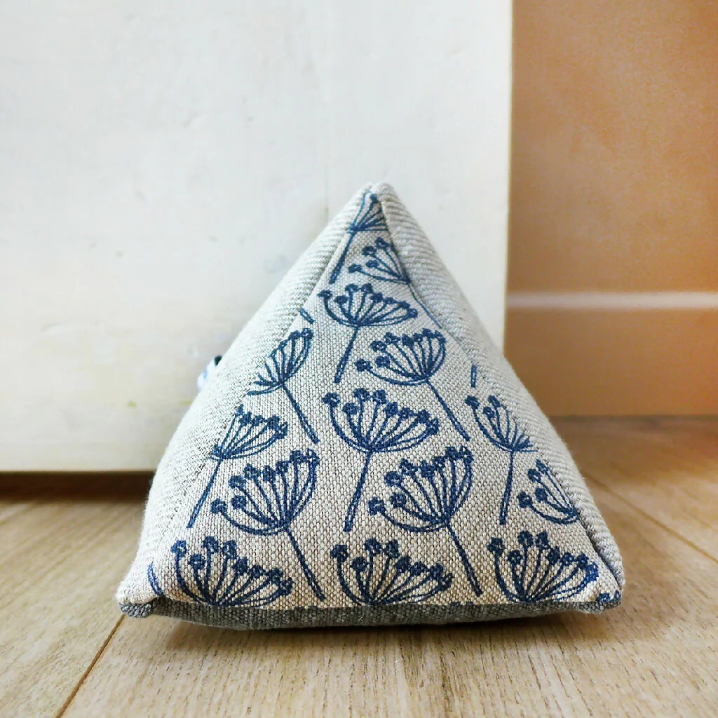 Navy Cow Parsley Linen Doorstop - Image 3