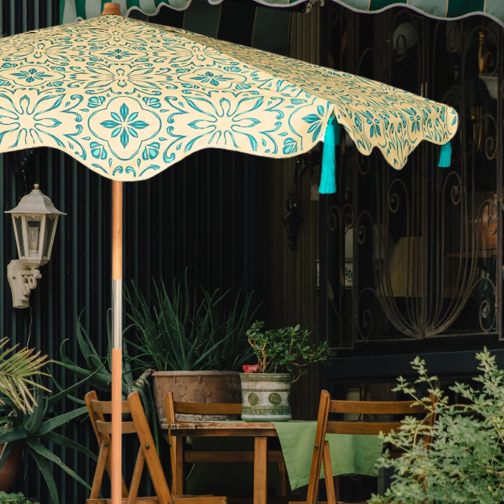 London Blue 2.2m Premium Outdoor Solid Wood Parasol Umbrella - Image 2
