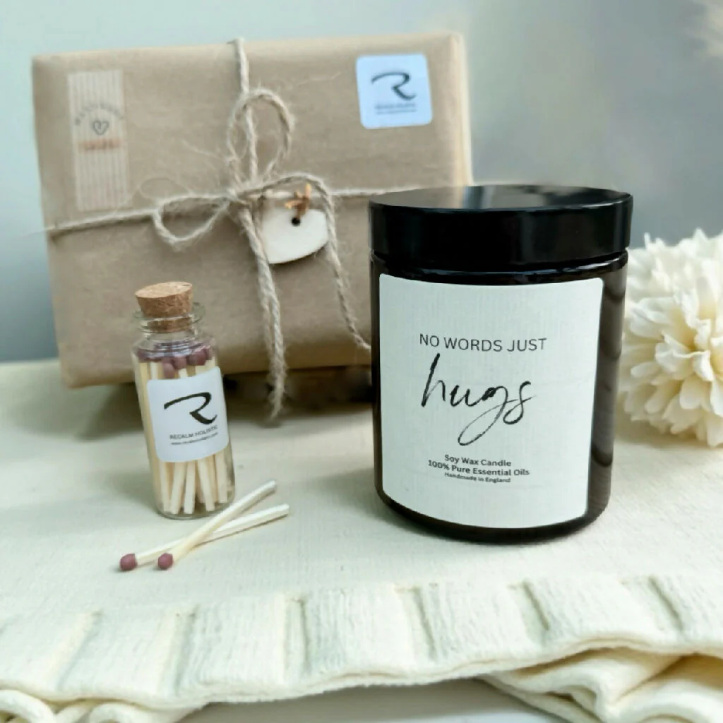 No Words Just Hugs - Sympathy Candle - Aromatherapy Candle