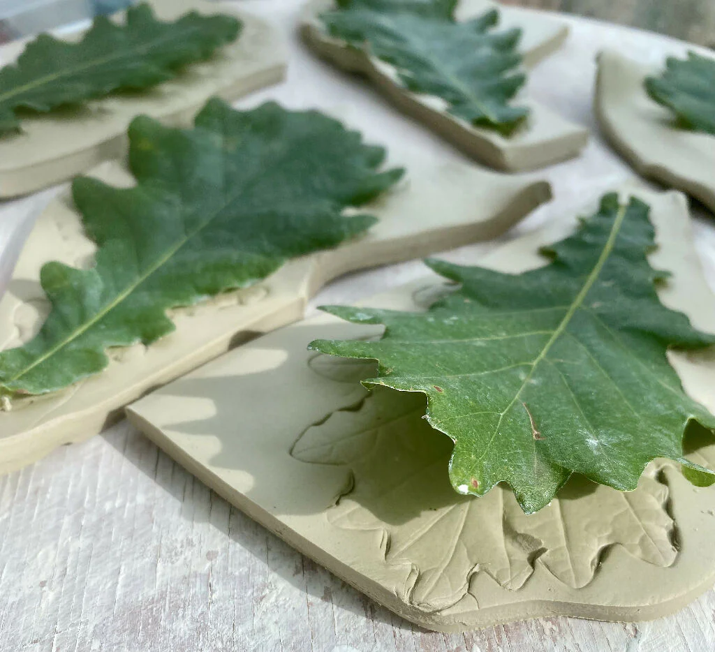 Oak leaf - Personalised Ceramic Place setting: Wedding Favour, Wall Hanging MADE TO ORDER - Image 4