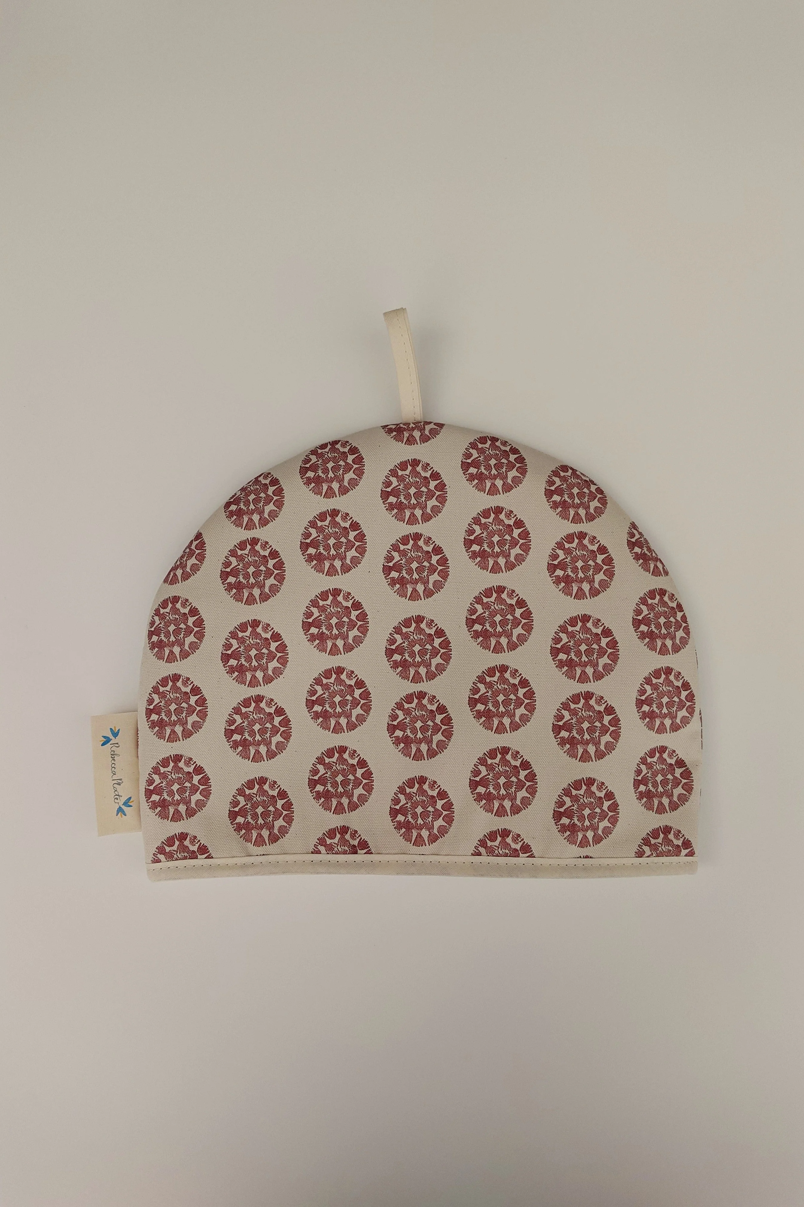 Organic Tea Cosy - Machair Clock Red - Image 2