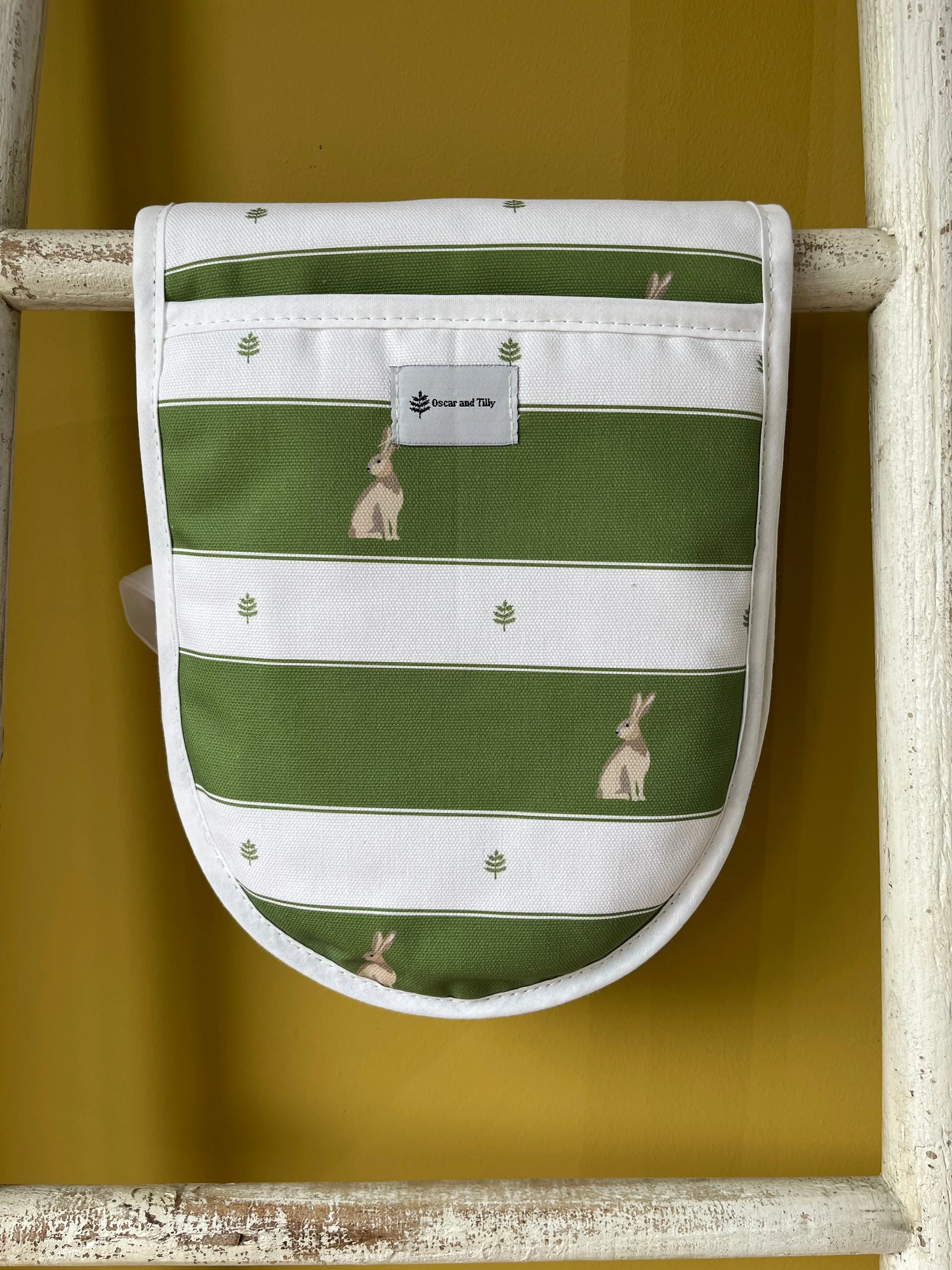 Hare Oven Gloves in 4 colours - Image 3