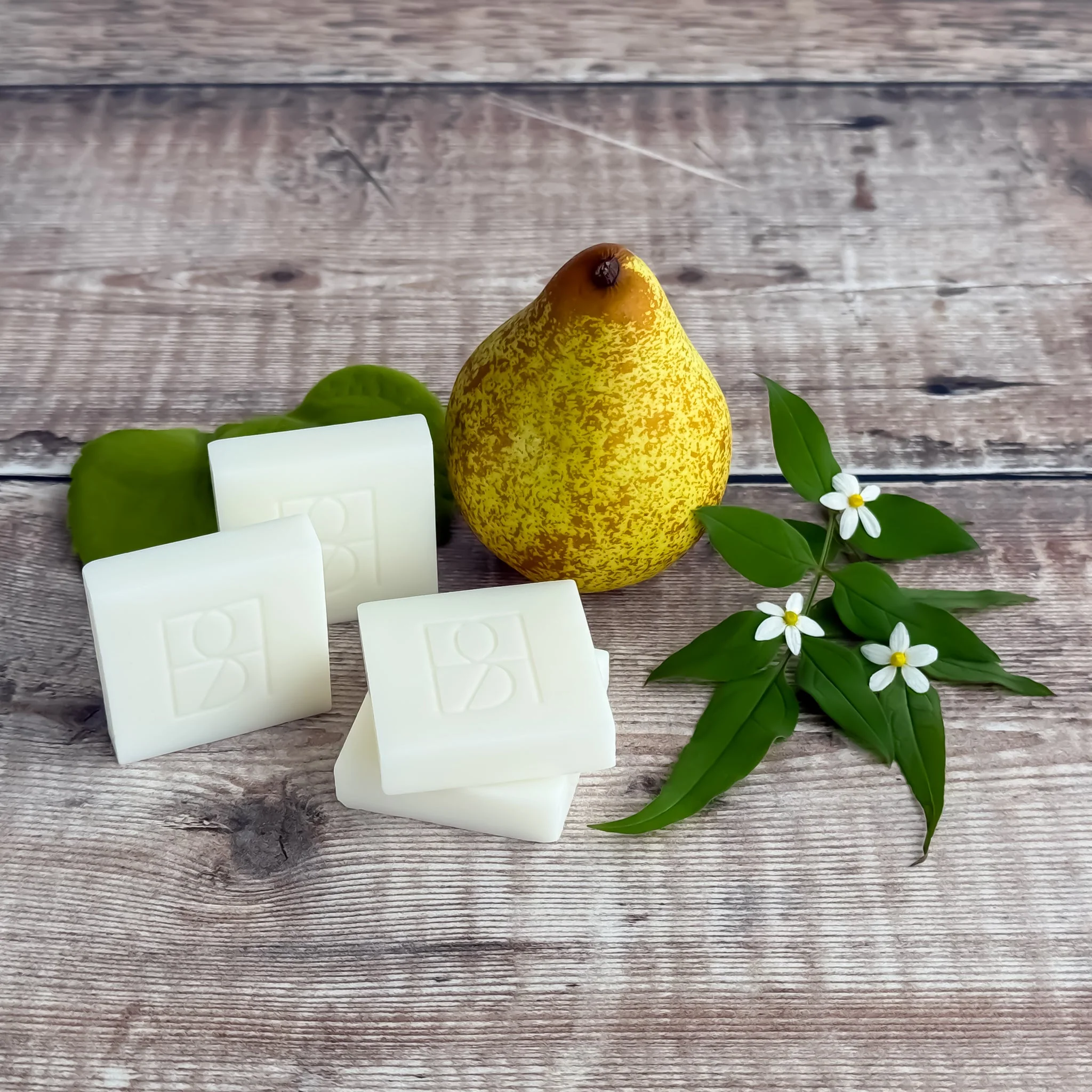 Pear, Jasmine & Patchouli Wax Melts - Image 4