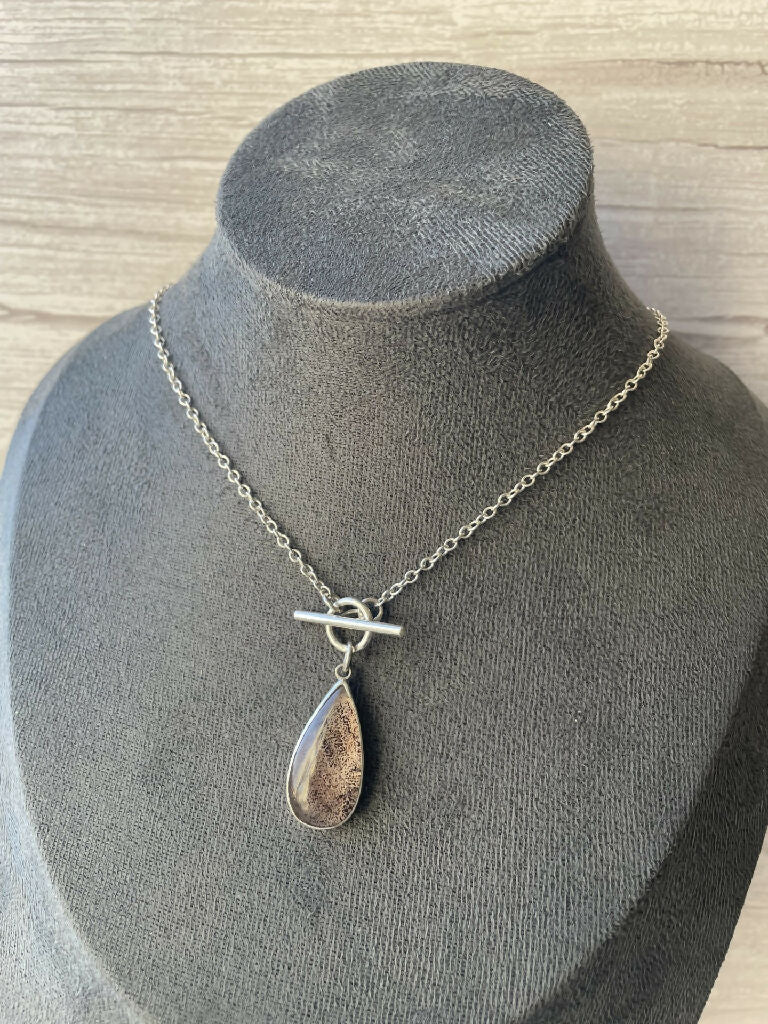 Pear shaped super seven crystal necklace - Image 3