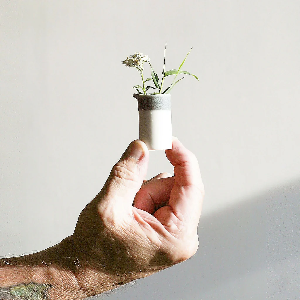 Porcelain Wildflower Vase - Image 3