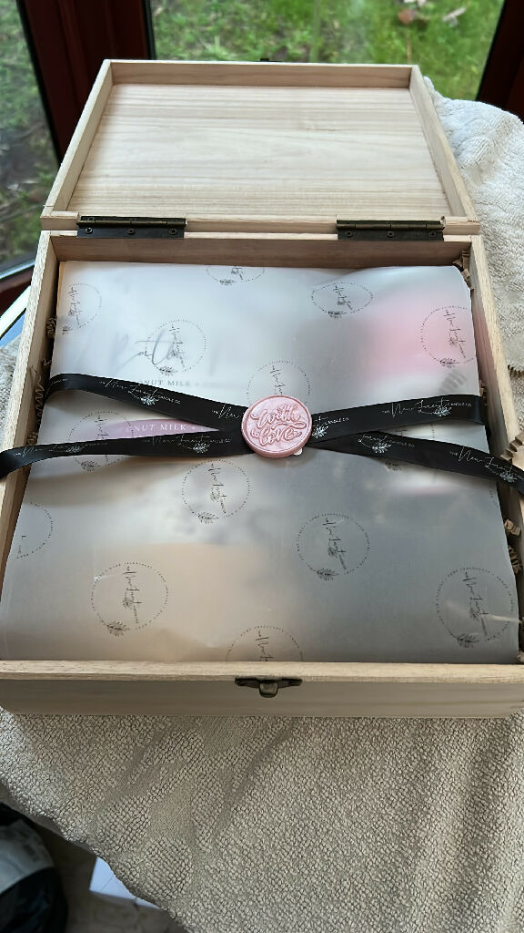 Radiant Glow Gift Set - Image 2