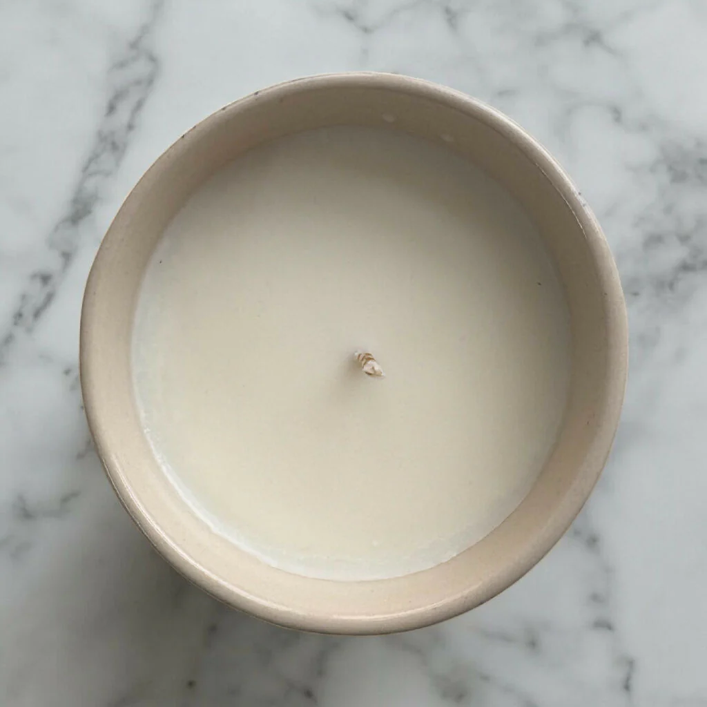 Red Chrysanthemum Stoneware Essential Oil Candle - Image 2