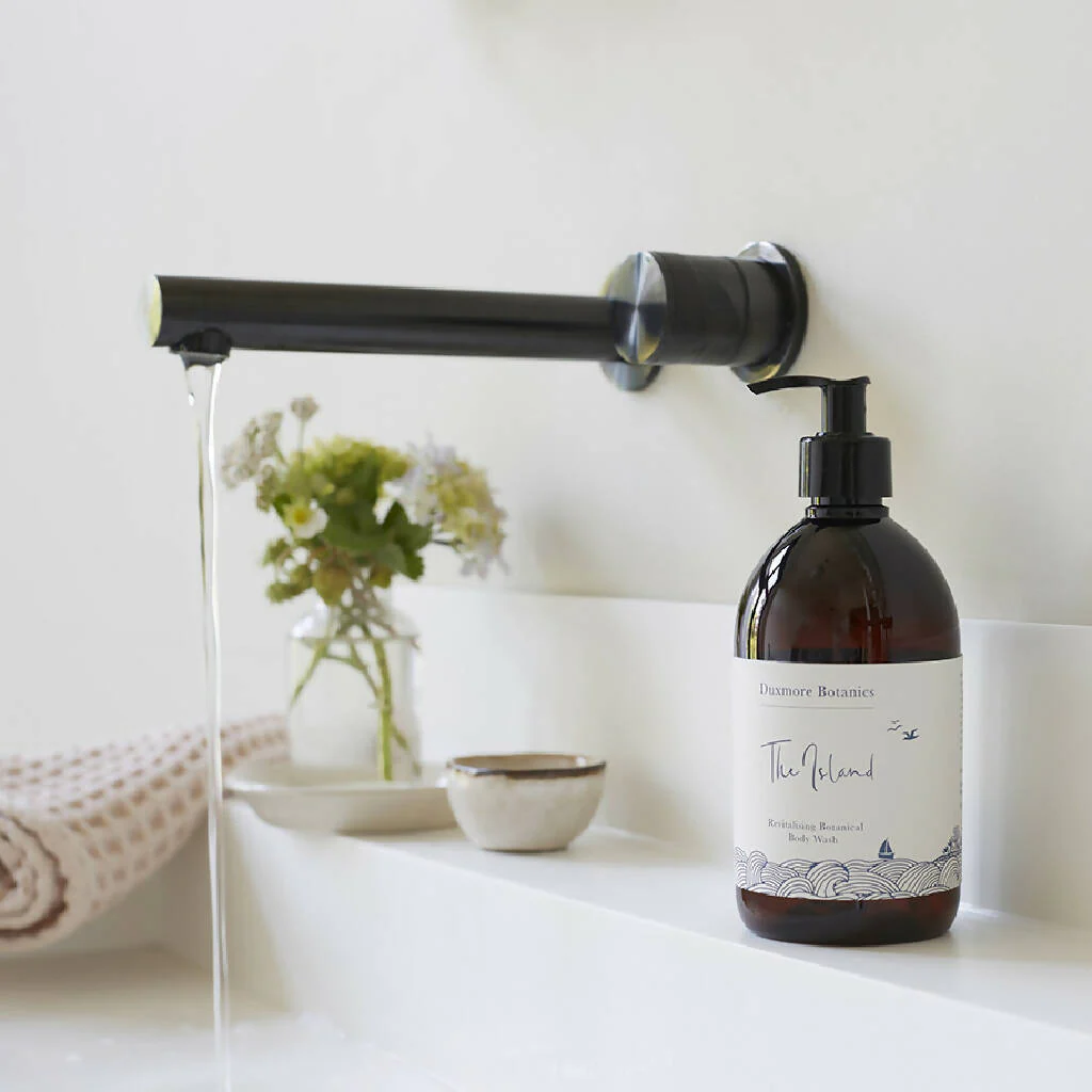 Revitalising Botanical Body Wash - The Island Fragrance 500ml