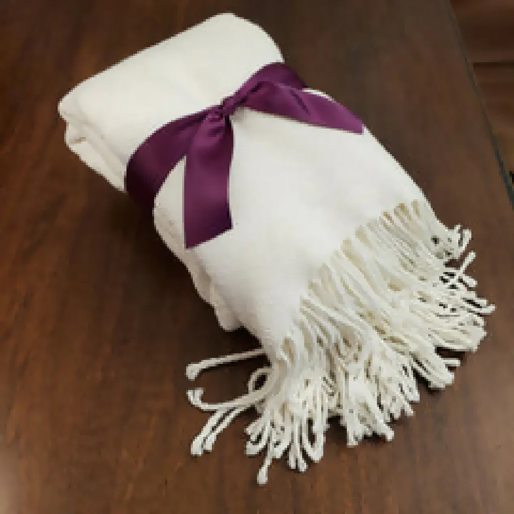 Royal Bone Alpaca Throw Blanket - Luxurious Softness and Warmth - Image 3