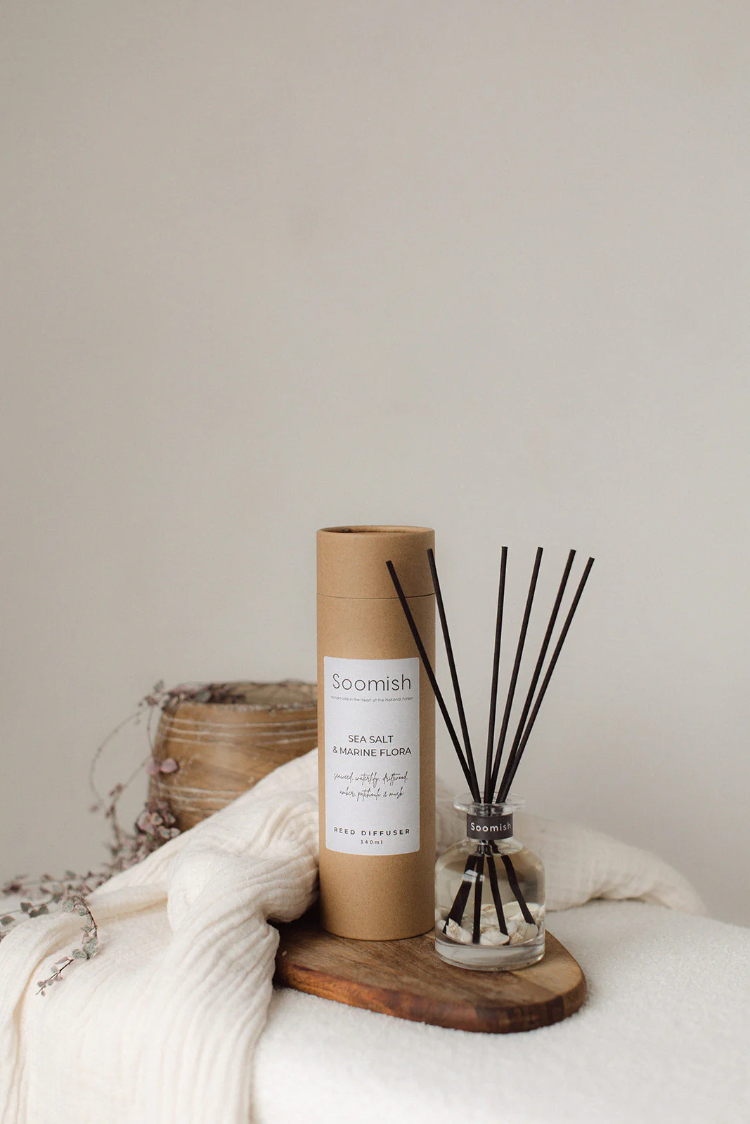 Sea Salt & Marine Flora Reed Diffuser - Image 2