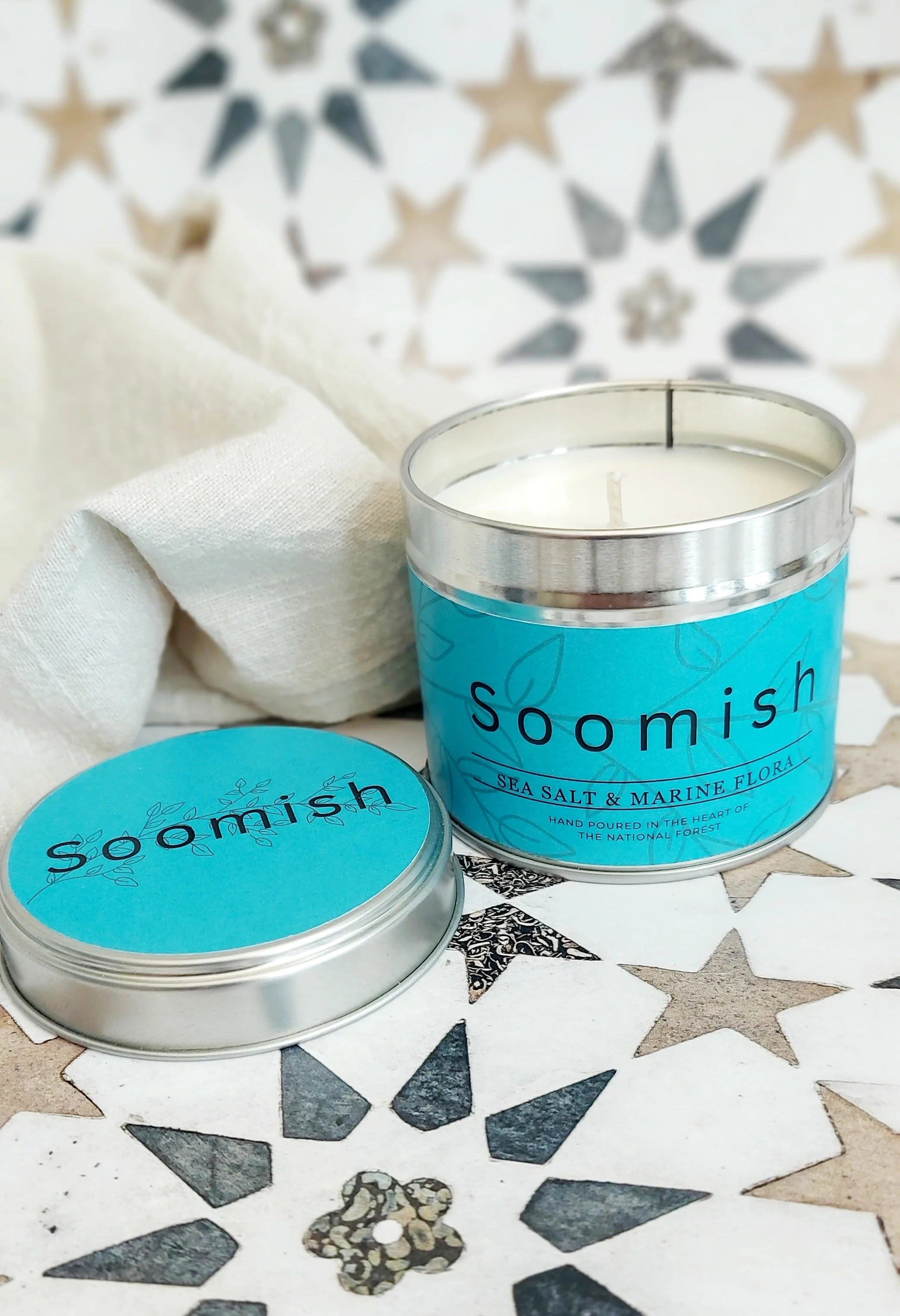 Sea Salt & Marine Flora Tin Candle - Image 3