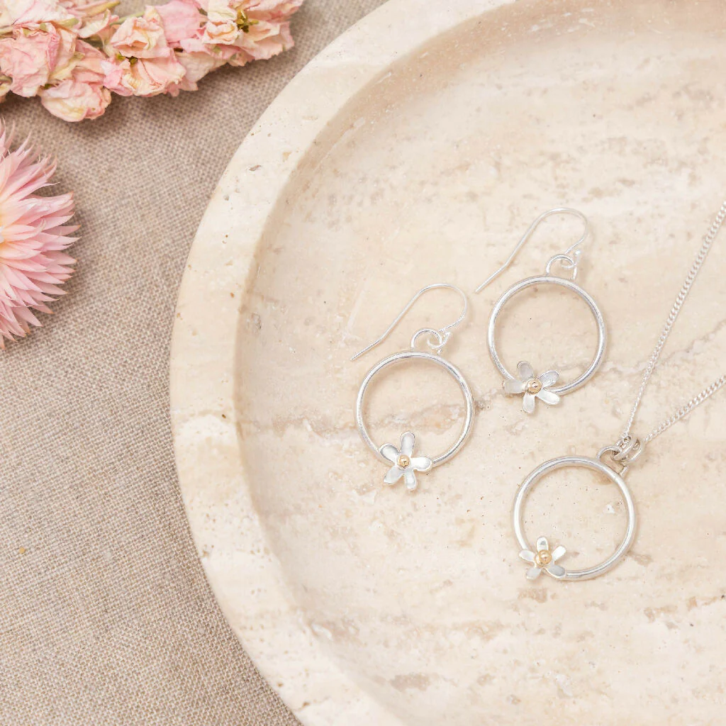 Silver Daisy Hoop Pendant Necklace - Image 3