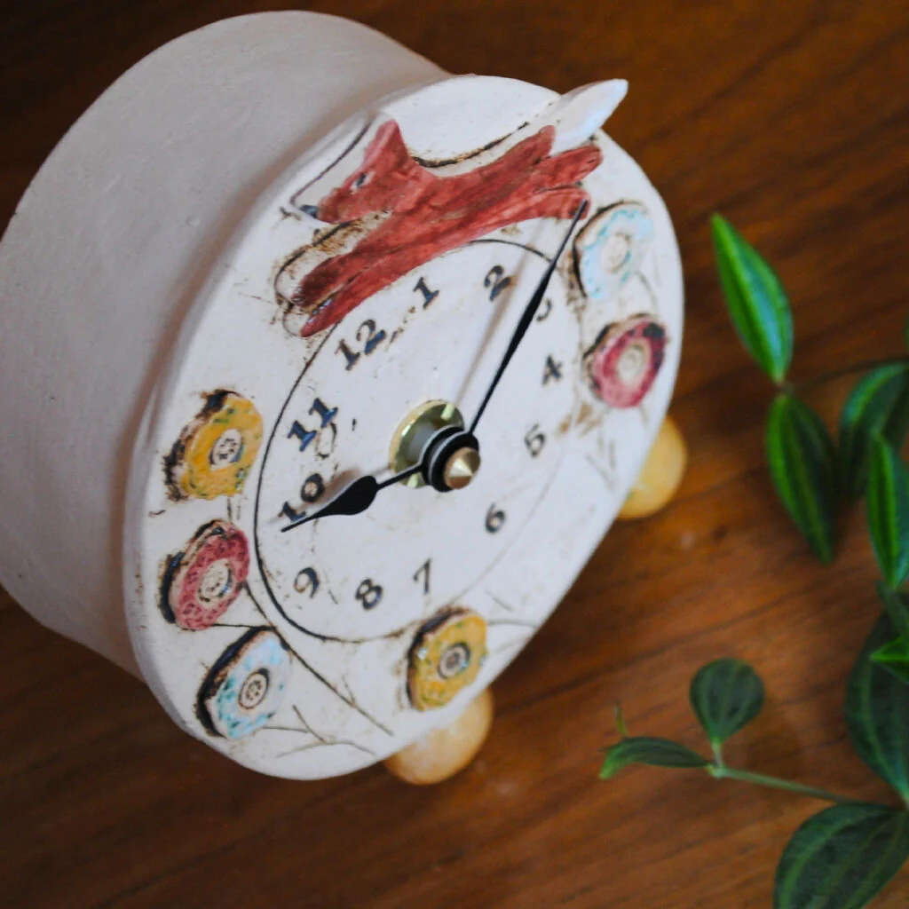 Small Mantel Clock With Fox And Meadow - Image 5
