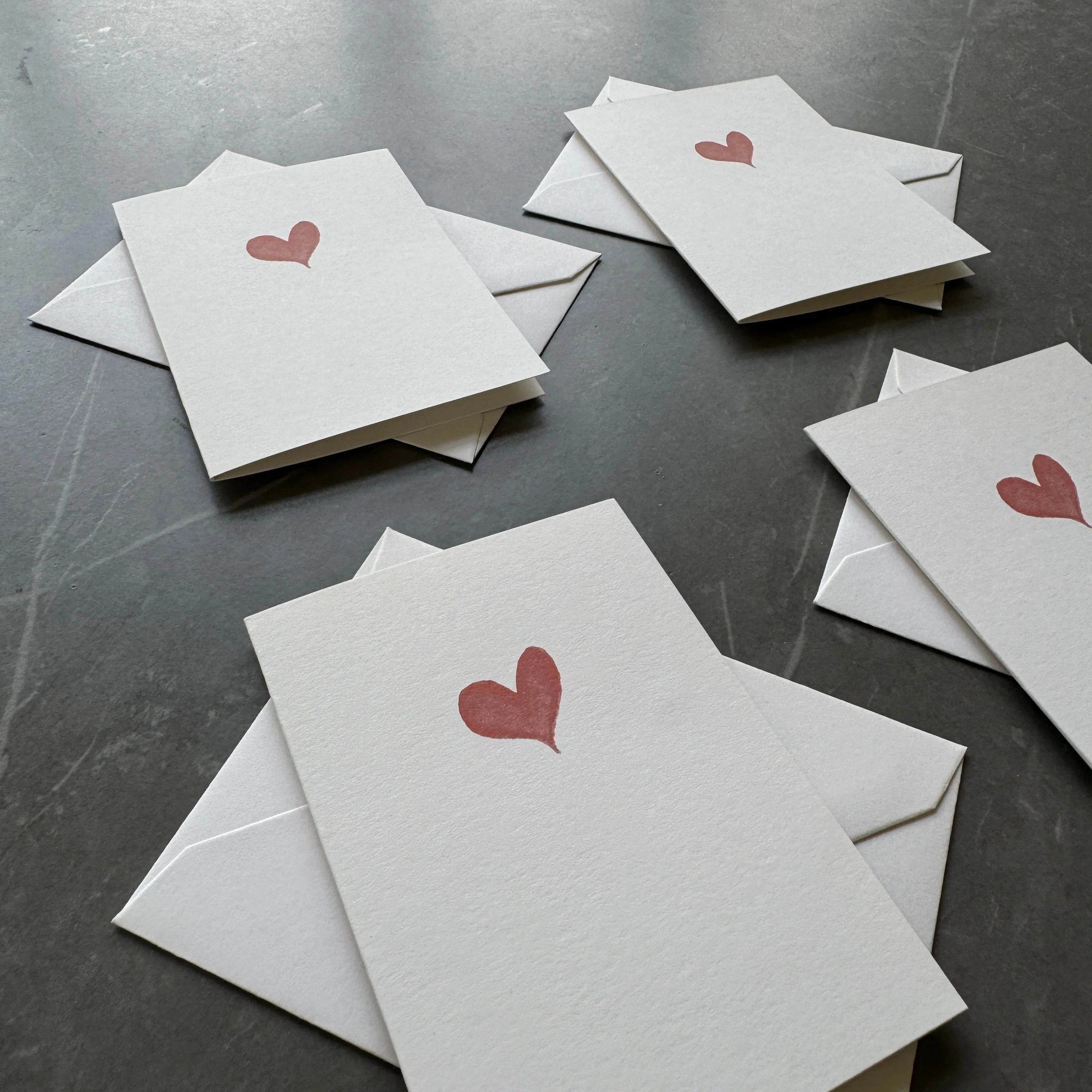 Small note cards with red watercolour love heart - Image 6