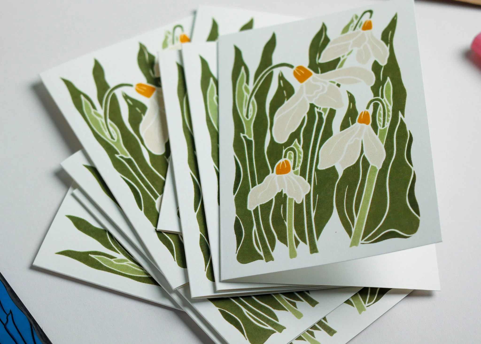 Snowdrops in the Garden | Set of 8 Notecards & Envelopes - Image 4