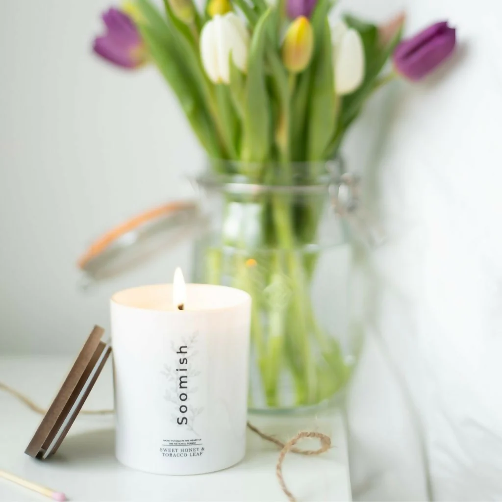 SWEET HONEY & TOBACCO LEAF CANDLE - Image 4