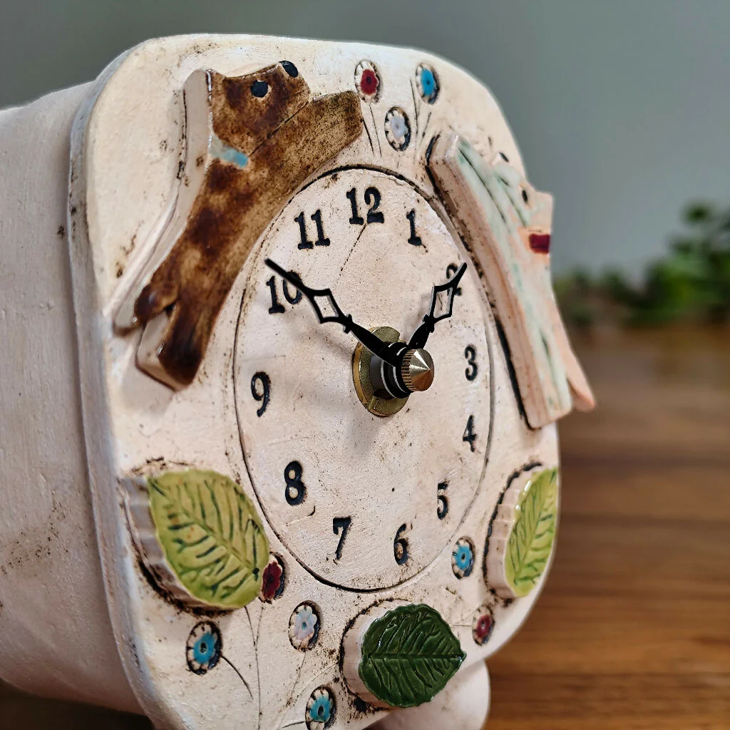 Table Top Clock With Two Dogs - Image 4