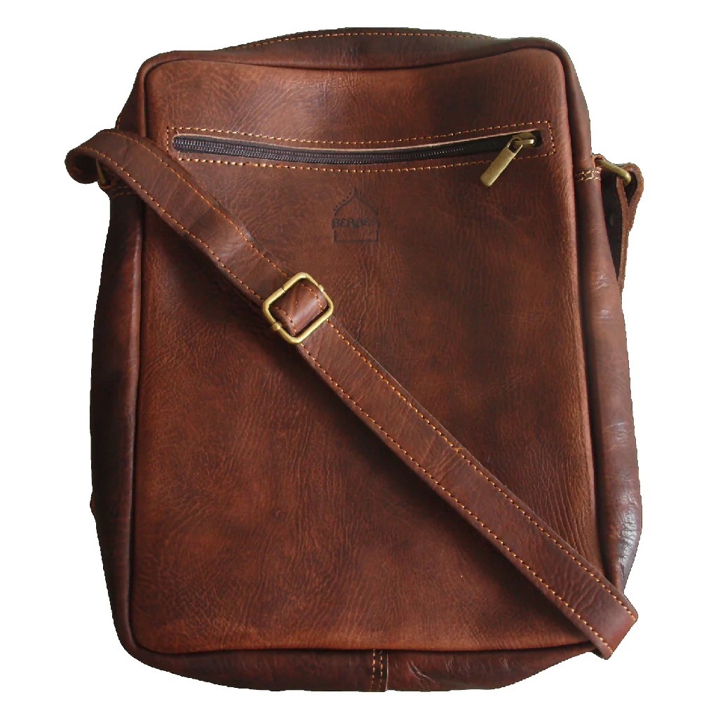 The Martil Large Messenger Bag in Dark Brown - Image 2