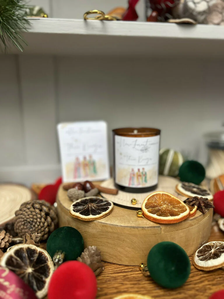 Three Kings Luxury Christmas Soy Candle - Image 9