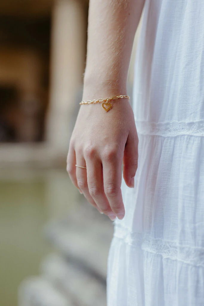 Venus Heart Bracelet, Gold - Image 3