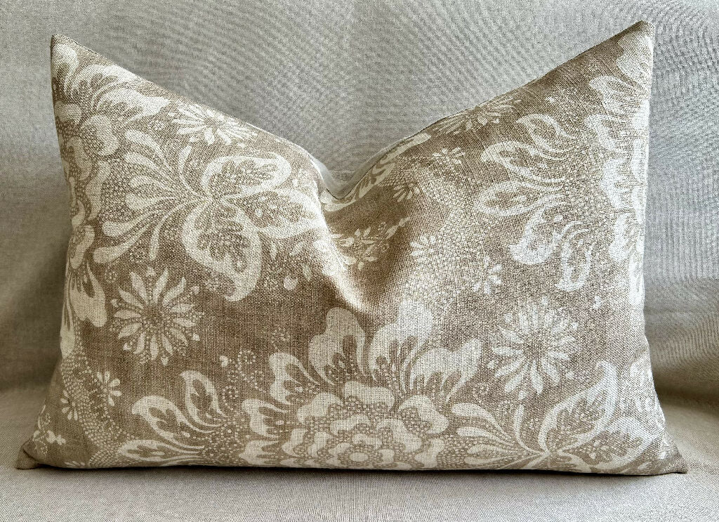 Vintage Floral Linen Cushion - Image 3