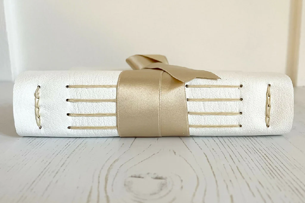 Wedding Guest Book: White Leather with Silk Ribbon, A6 square - Image 6