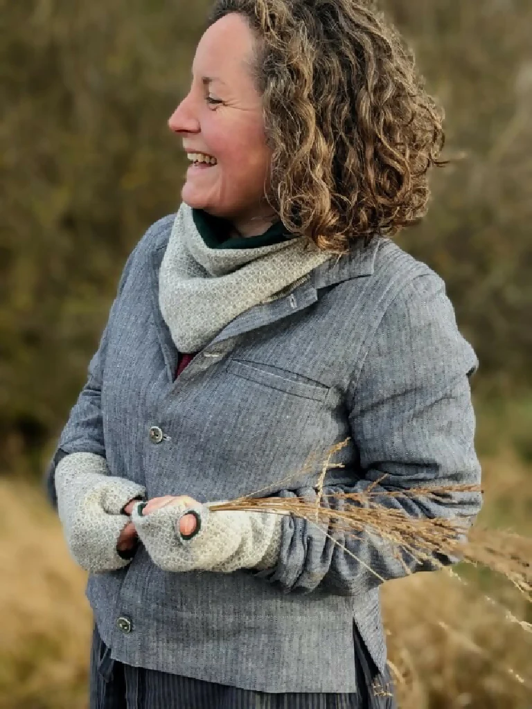 Welsh Wool and Cashmere Scarf - Image 4