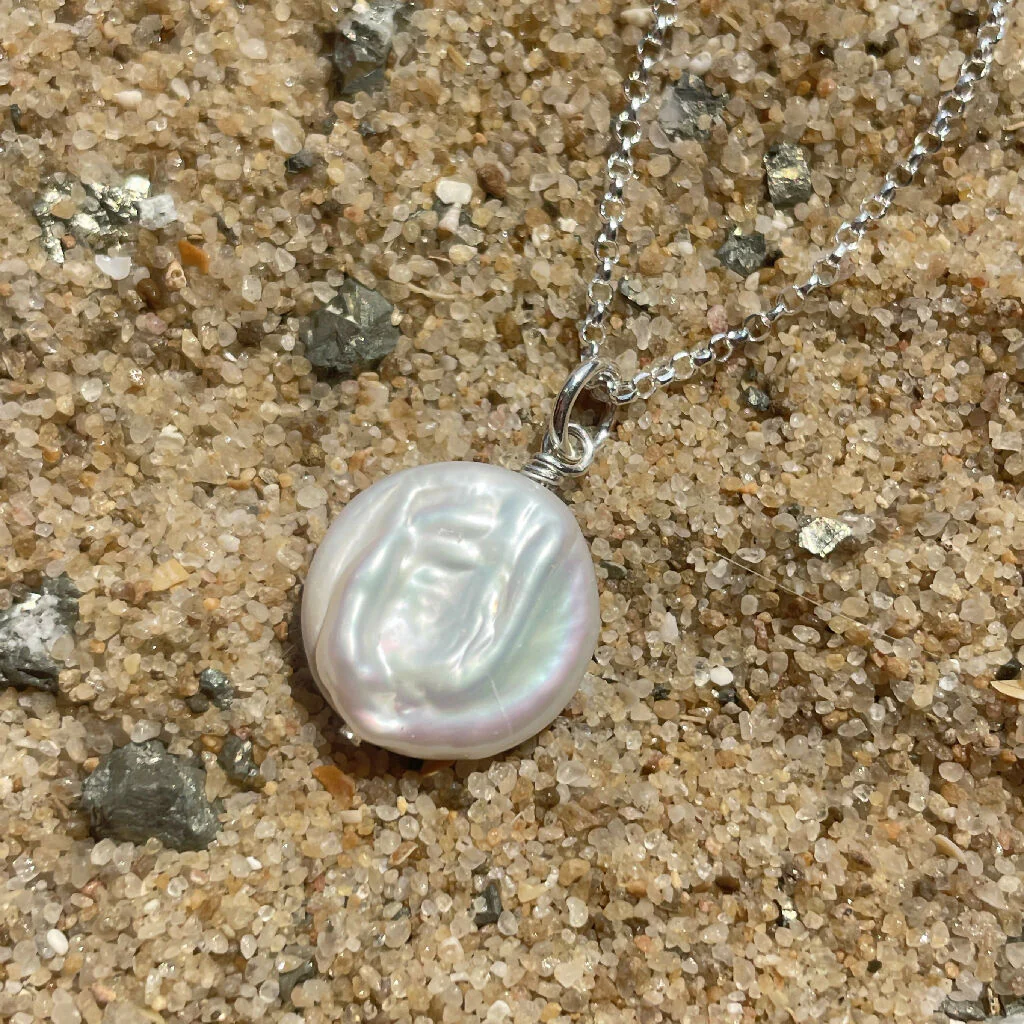 White Coin Freshwater Pearl Sterling Silver Pendant Necklace - Image 2